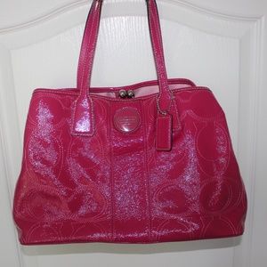 Stunning COACH fuchsia Tote
